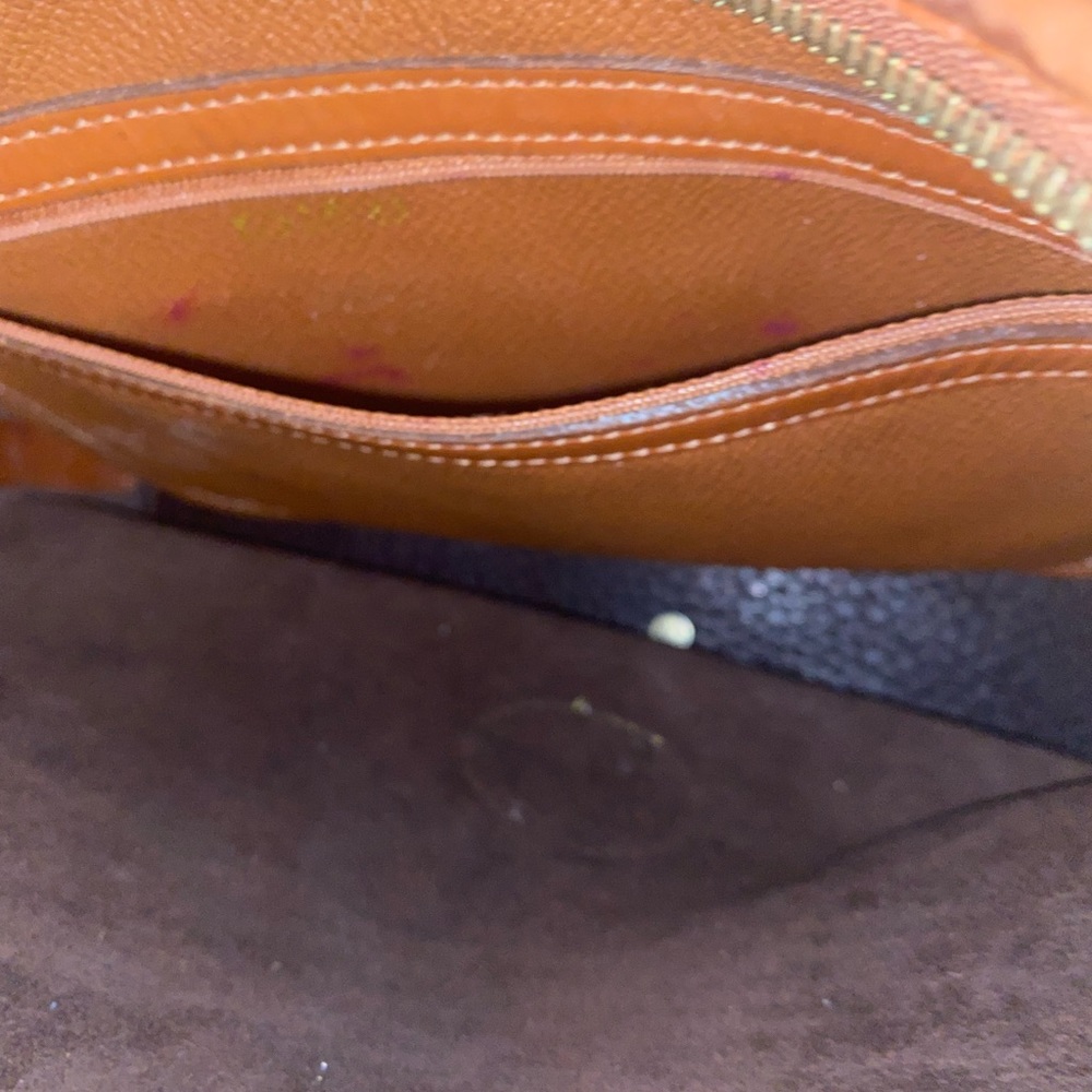 Genuine leather black and brown classic shoulder bag. Used - Picture 6 of 7